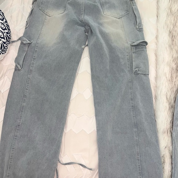 Stylish Light Blue Cargo Jeans for Women - Picture 6 of 12